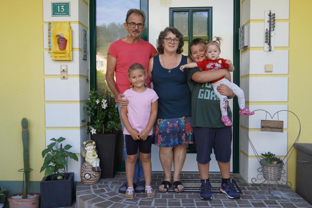 Gaestehaus Strini Еннерсдорф Экстерьер фото